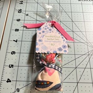 SmellSoGood Sachet set